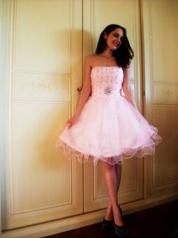 A-line Strapless Tulle Knee-length Rhinestone Cocktail Dresses