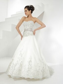 Ball Gown Sweetheart Lace Satin Chapel Train Embroidery Wedding Dresses