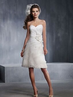 Sheath/Column Sweetheart Chiffon Hand Made Flower White Knee-length Dress (XFSRDS025)