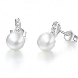 Round Pearl Noble Ear Studs