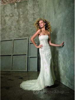 A-Line Strapless Embroidery Lace Chapel Train Wedding Dress