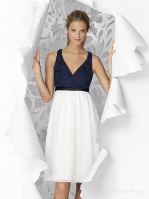 A-line V-neck Belt Tea-length White Chiffon Dresses